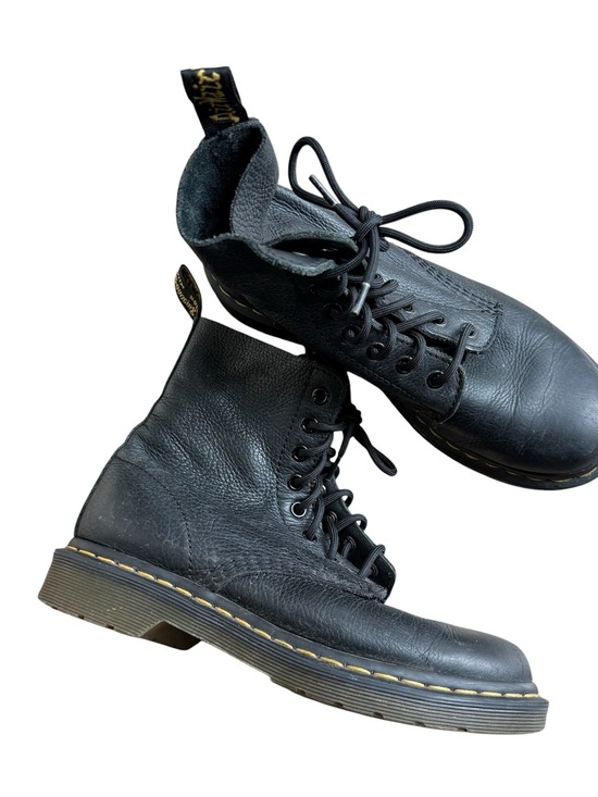 Dr. Martens Shoes - Doc Martens 1460 Pascal Virginia leather lace up boots size 7 women black 8-eye